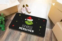Fußmatte - Grinch - Ich Hasse Menschen (Gesicht) -Geschenke Tassen Store bild fussmatte grinch ich hasse menschen gesicht 372606
