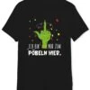 T-Shirt Herren - Grinch - Ich Bin Nur Zum Pöbeln Hier. (Mittelfinger) -Geschenke Tassen Store bild t shirt herren grinch ich bin nur zum pobeln hier mittelfinger 265165