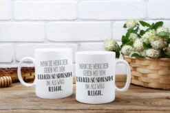 Tasse - Manche Menschen Gehen Mit Dem Denken So Sparsam Um, Als Wärs Illegal. - Pure Statement -Geschenke Tassen Store bild tasse manche menschen gehen mit dem denken so sparsam um als wars illegal pure statement 618742