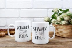 Tasse - Schwarz Ist Bunt Genug. - Pure Statement -Geschenke Tassen Store bild tasse schwarz ist bunt genug pure statement 655339