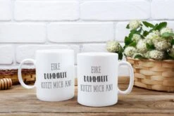 Tasse - Eure Dummheit Kotzt Mich An. - Pure Statement 10 Tasse - Eure Dummheit Kotzt Mich An. - Pure Statement -Geschenke Tassen Store bild tasse eure dummheit kotzt mich an pure statement01